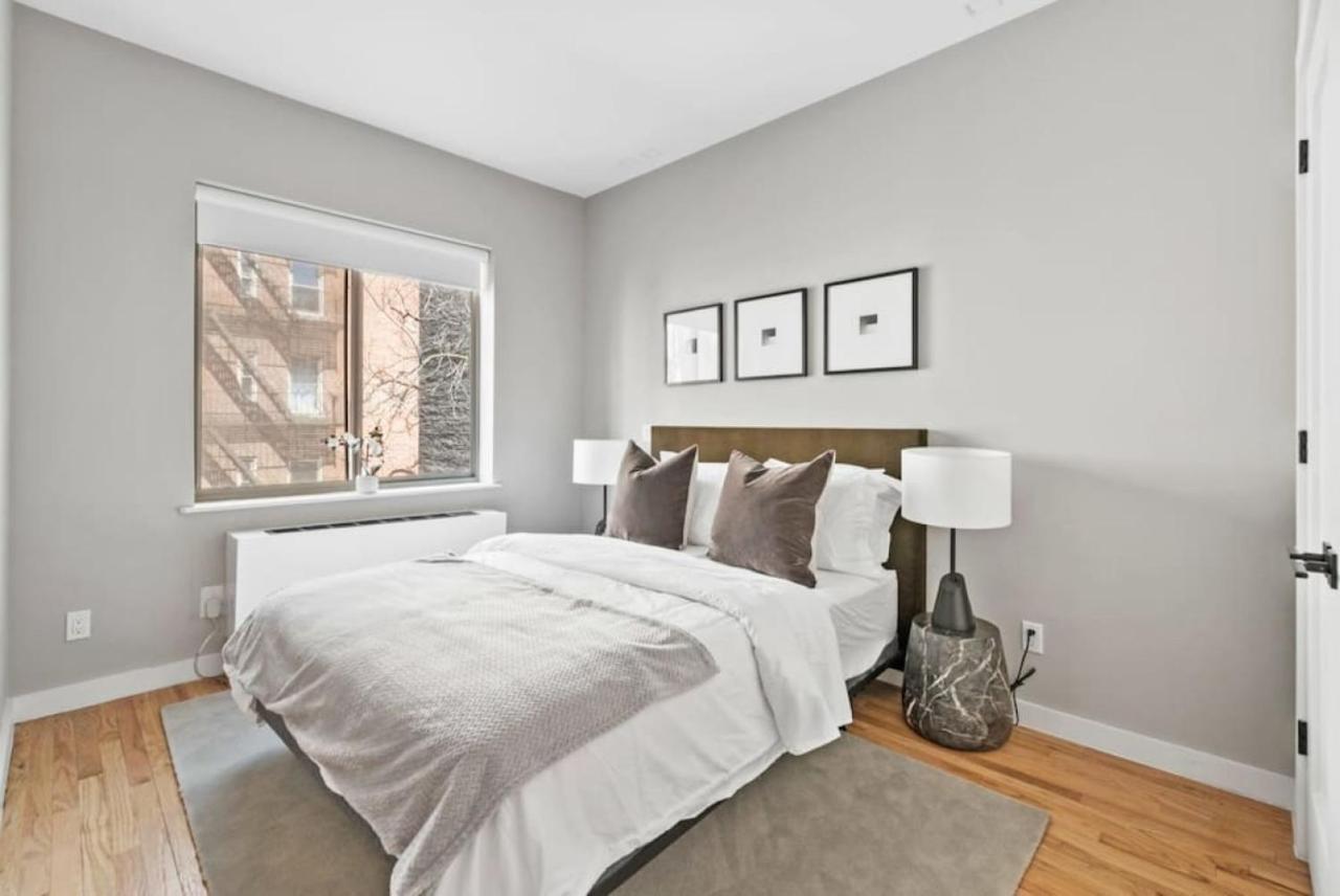 Top Notch 2Br Suite Minutes To Central Park ニューヨーク エクステリア 写真