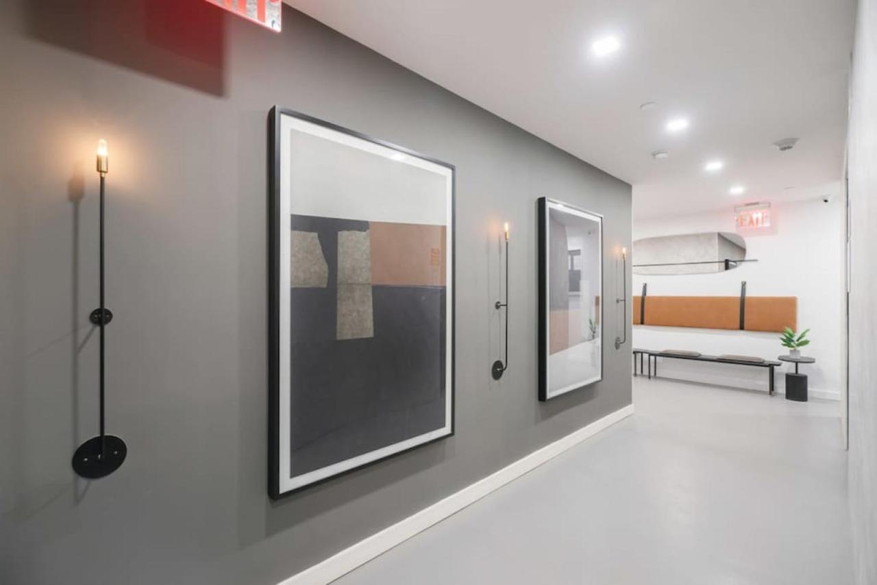Top Notch 2Br Suite Minutes To Central Park ニューヨーク エクステリア 写真