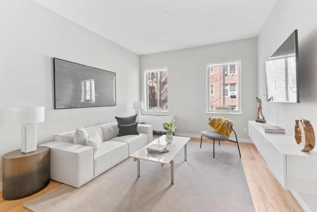 Top Notch 2Br Suite Minutes To Central Park ニューヨーク エクステリア 写真