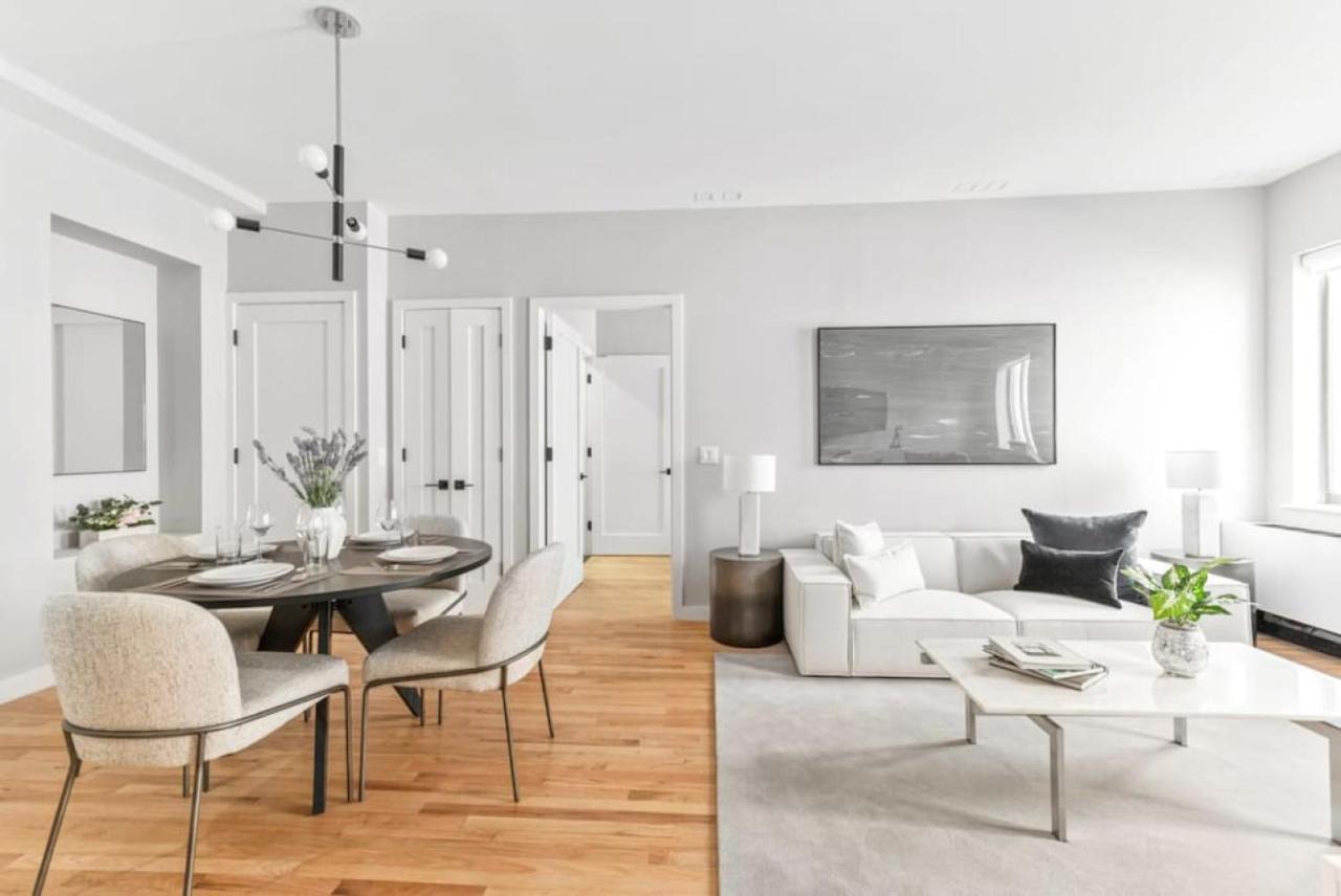 Top Notch 2Br Suite Minutes To Central Park ニューヨーク エクステリア 写真