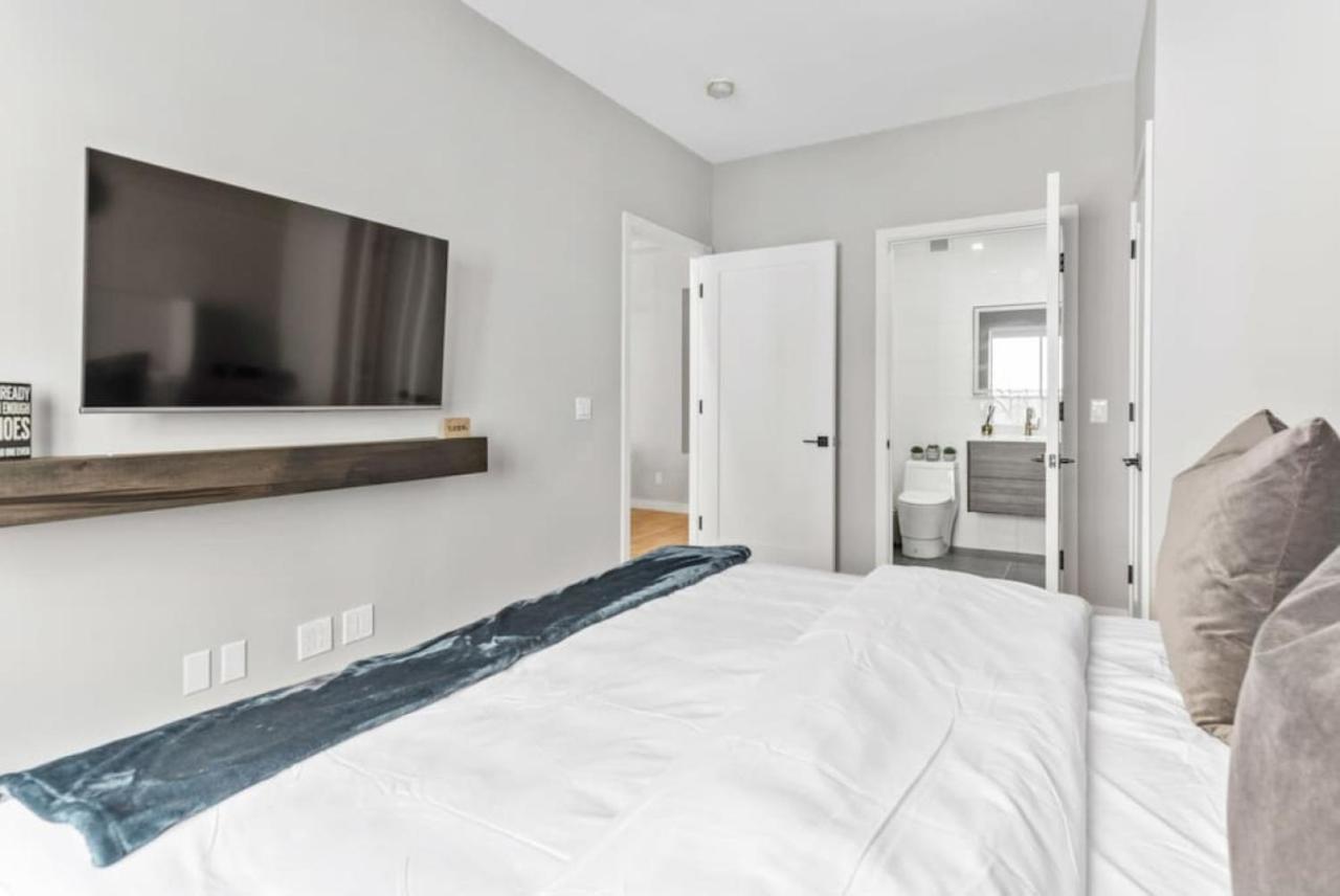 Top Notch 2Br Suite Minutes To Central Park ニューヨーク エクステリア 写真