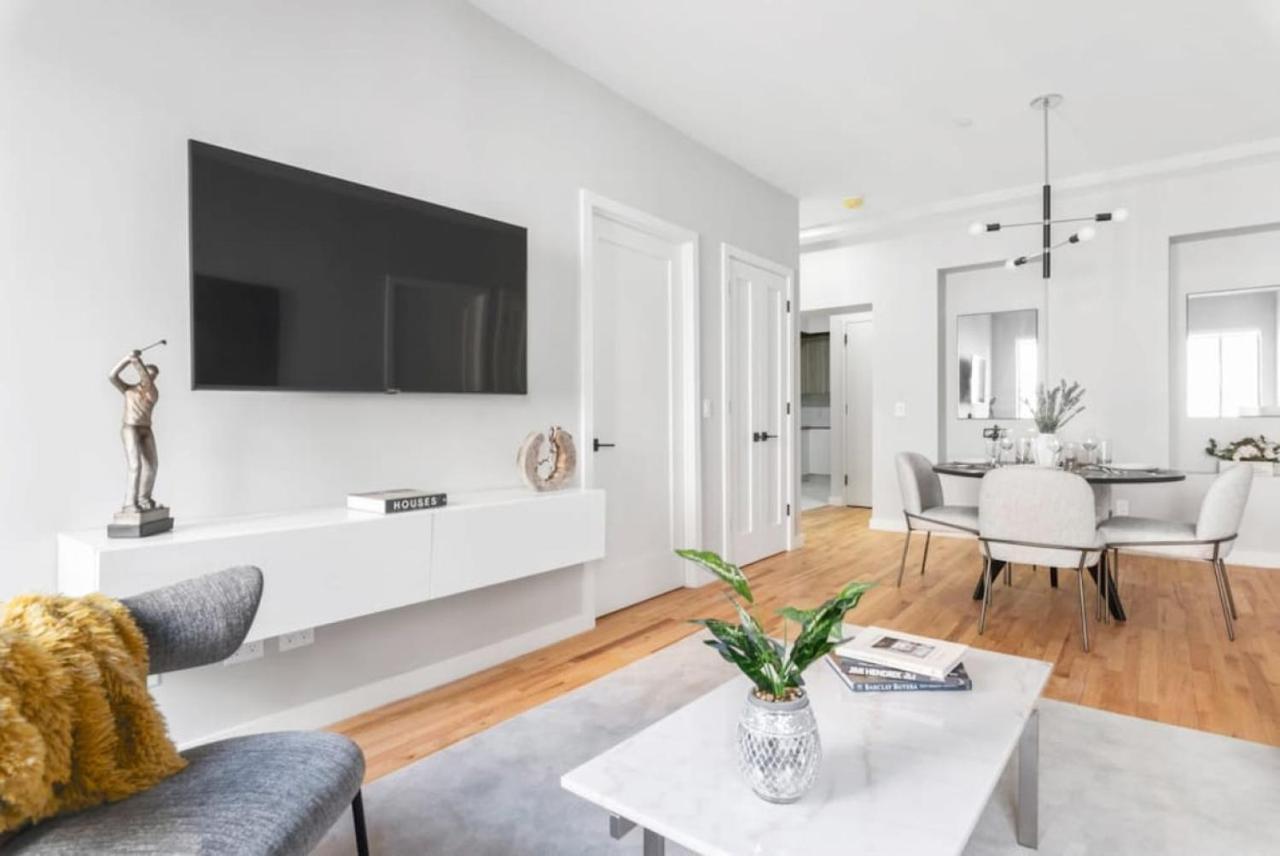 Top Notch 2Br Suite Minutes To Central Park ニューヨーク エクステリア 写真